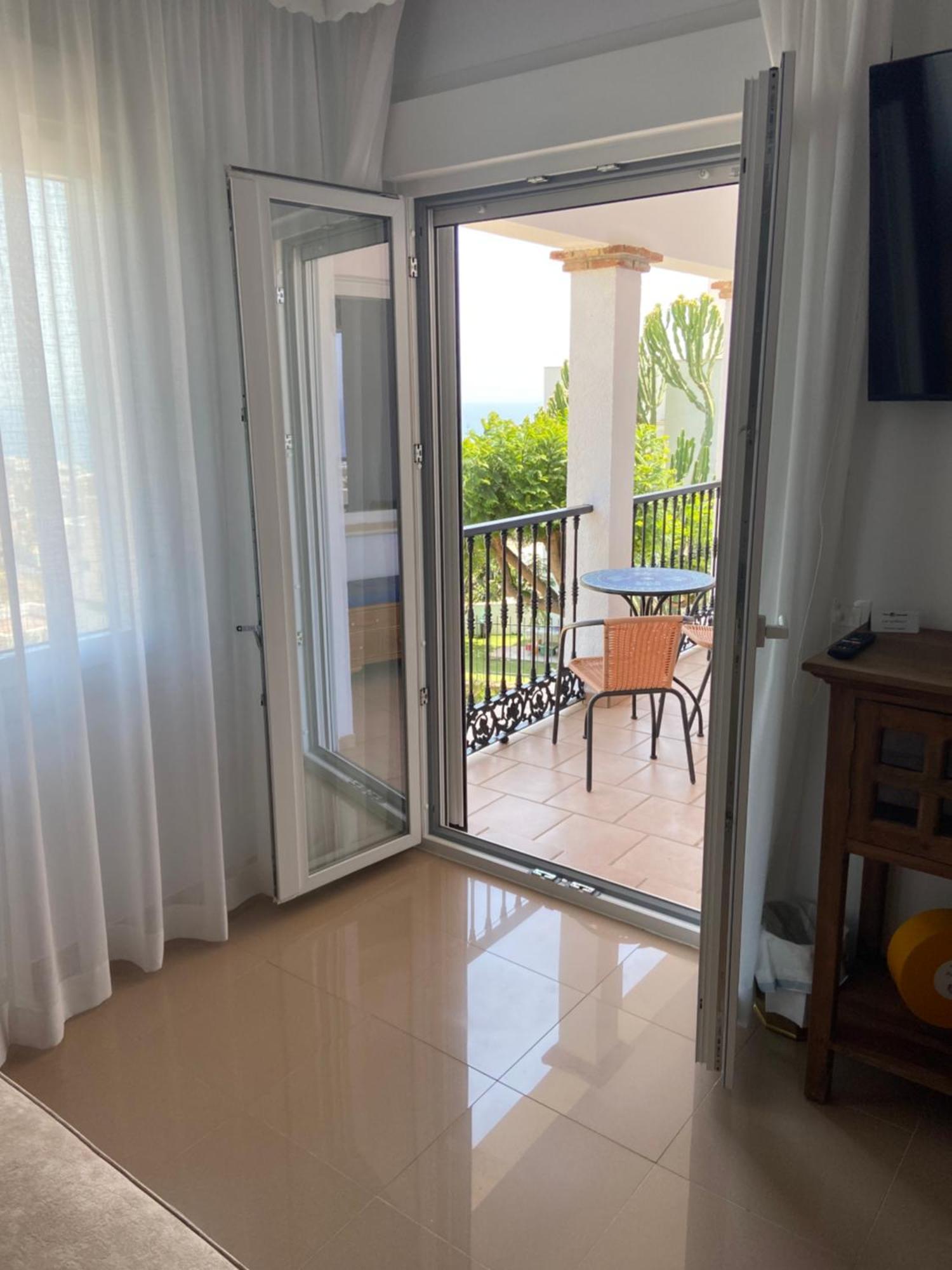Cariad Boutique Bed & Breakfast La Cala Del Moral Exterior photo